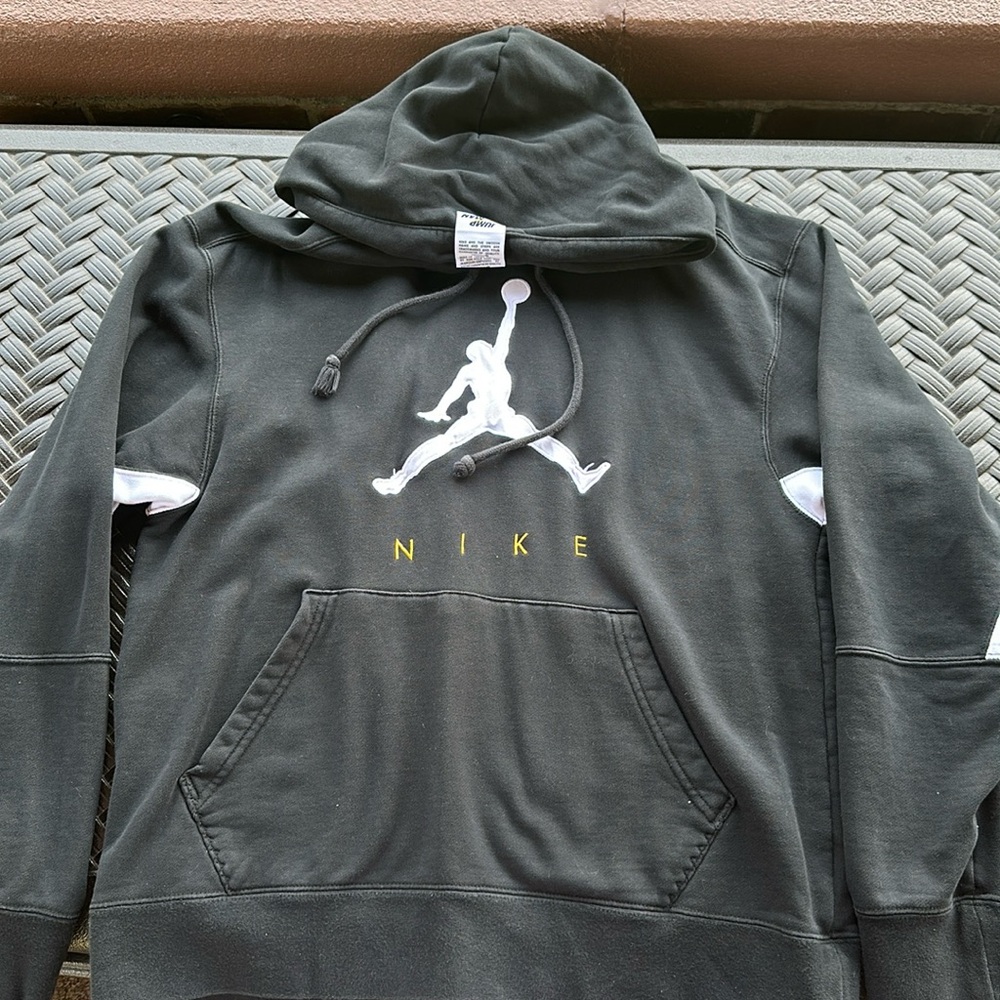 Nike black jumpman hoodie size medium